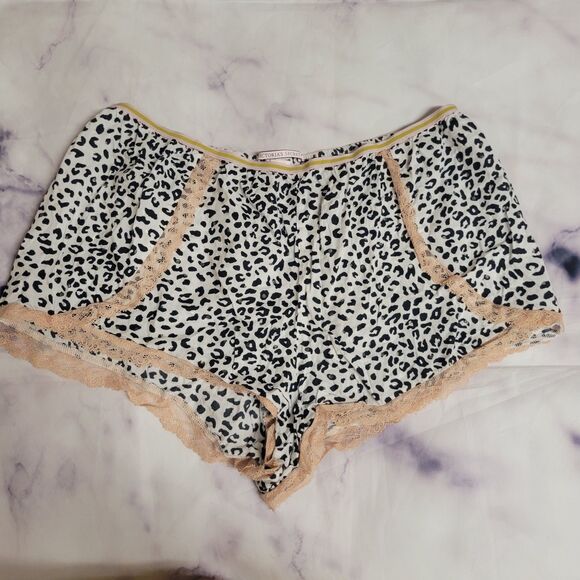 Victoria's Secret Leopard Pajama Short M - Picture 1 of 4